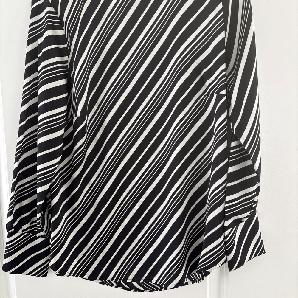 Blouse - Picture 2 of 4